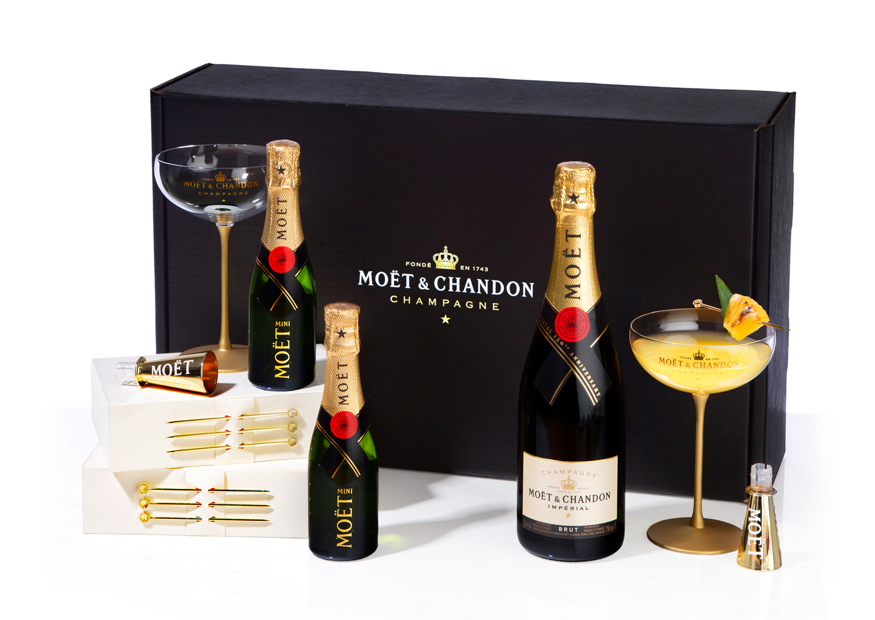 & Chandon Golden Globes Champagne Box