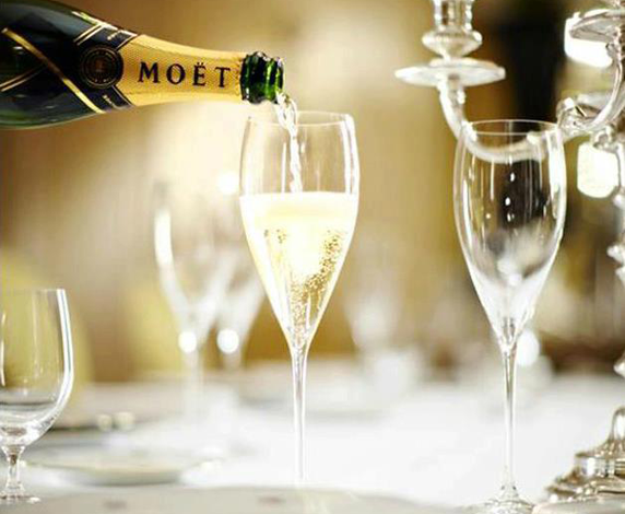 Moet & Chandon Brut Imperial Champagne France Sparkling Wine